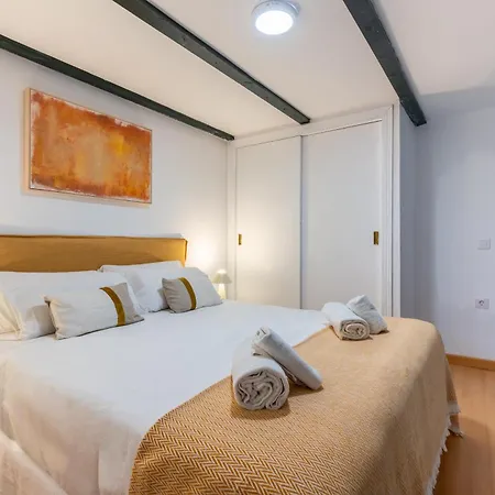One&lux San Isidoro * Seville