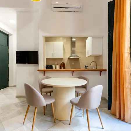 One&lux San Isidoro Apartment *